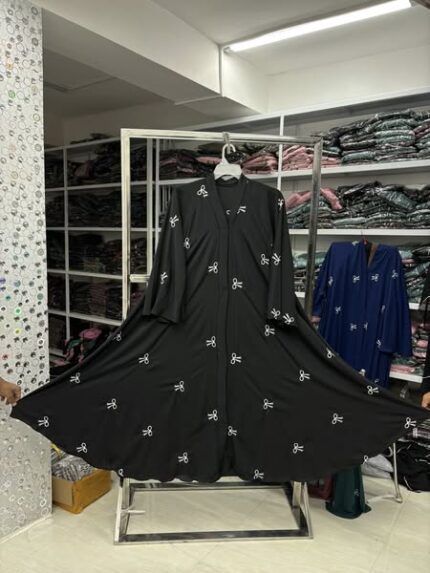 কালো কালার-এম্ব্রোয়াডারির পোকি বোরকা